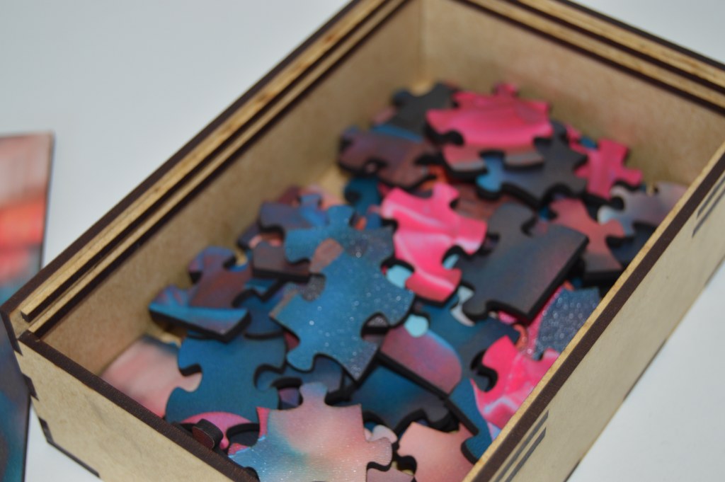 Puzzle - Wood 64 pieces
